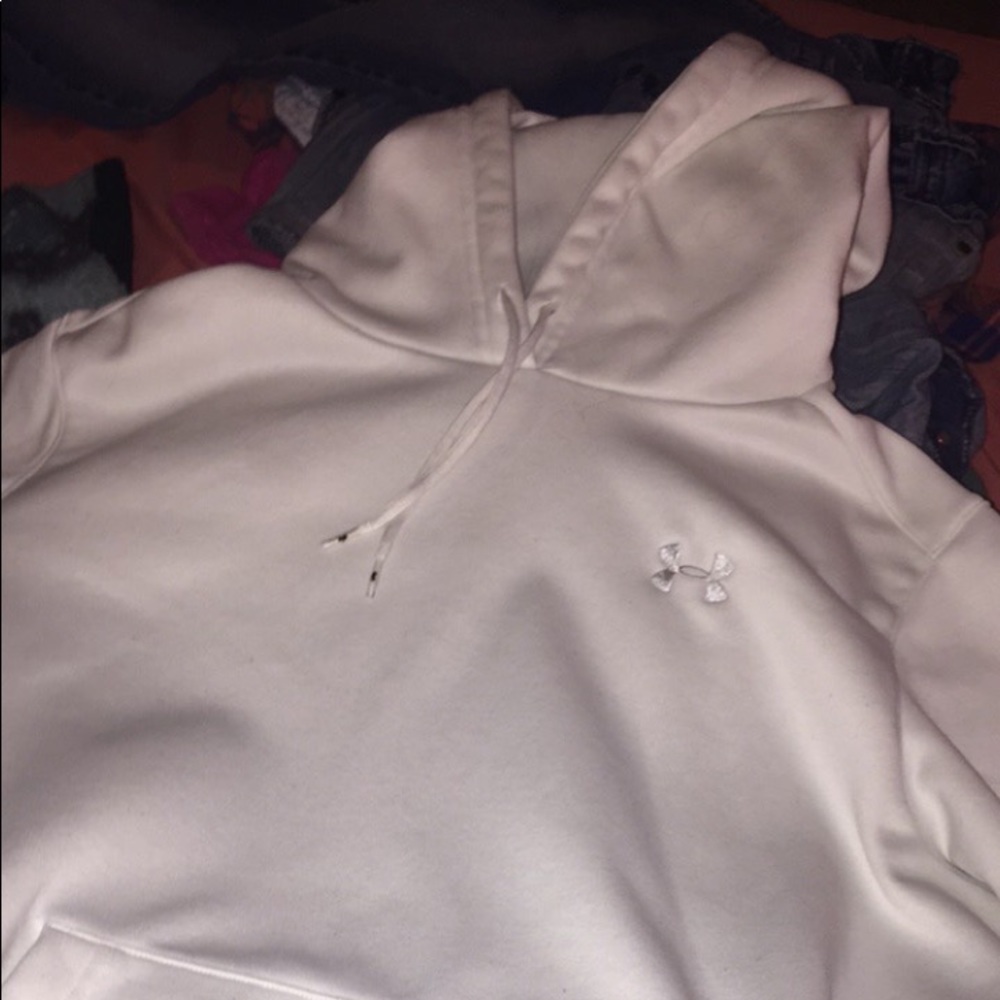 white under armour hoodie